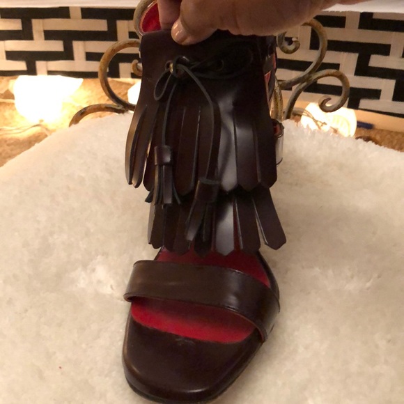 Tommy Hilfiger - Picture 3 of 6